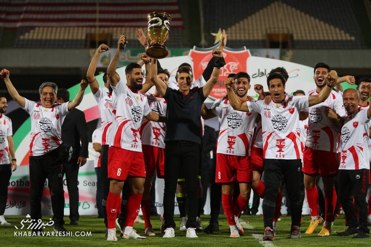 خبرورزشیگردی| گلمحمدی: دلم میخواهد با پرسپولیس ۶ بار قهرمان شوم/ استقلالیها هرگز سراغم نمیآیند/ هنوز نمیدانم چرا این بازیکن به من دروغ گفت!