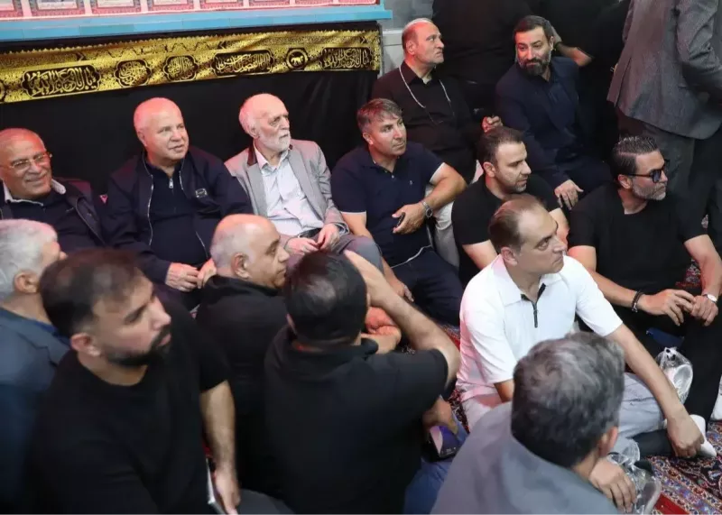 حضور گسترده فوتبالیها در مراسم عزاداری حبیب کاشانی