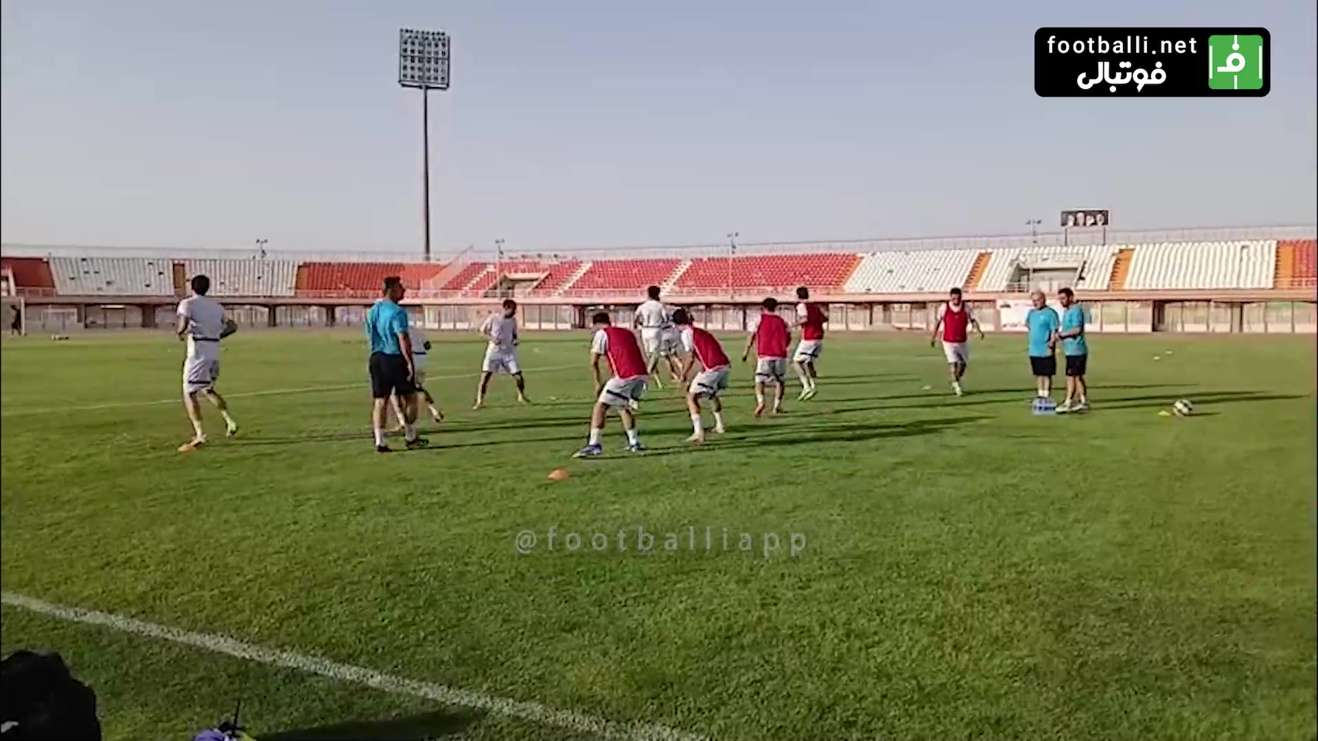 گرم کردن تیم نفت و گاز گچساران پیش از تقابل با مس کرمان