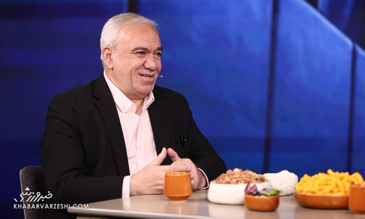 خبرورزشی‌گردی| قلعه‌نویی گفت سرمربی استقلال نمی‌شوم چون تیم ضعیفی است/ هیئت‌مدیره زیرآبم را زد و بیرونم کرد