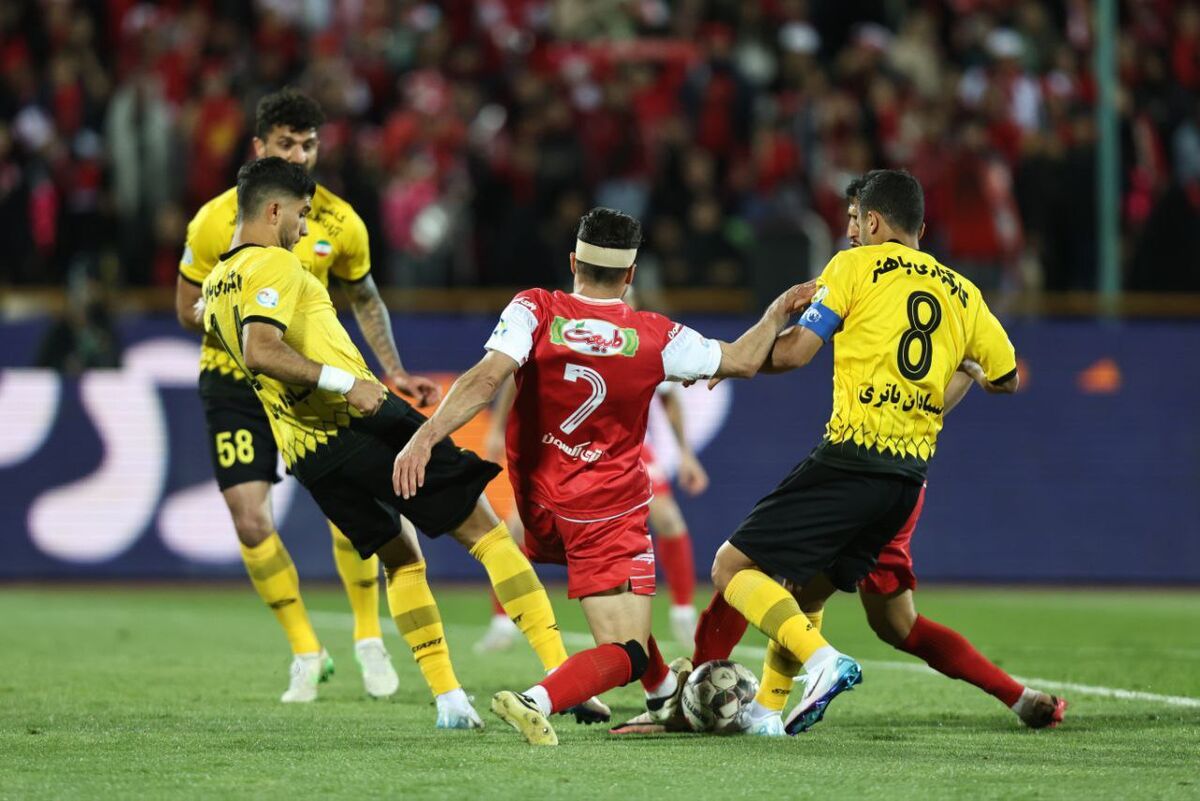 سپاهان یک قدم تا حذف از آسیا؛ پرسپولیس منتظر رأی استیناف