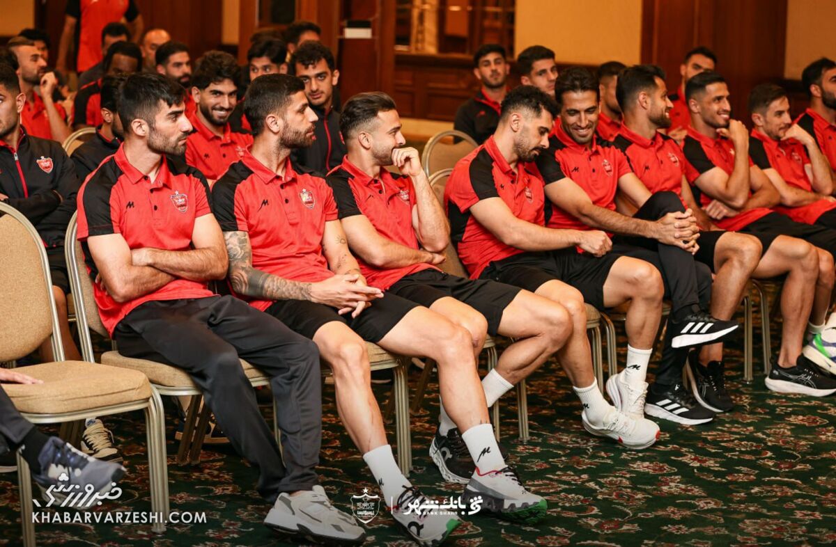 آقای تاتار! بزرگترهای پرسپولیس را با احترام بیرون کن/ بدبینها میگویند تو کارنامه فوتبالی نداری