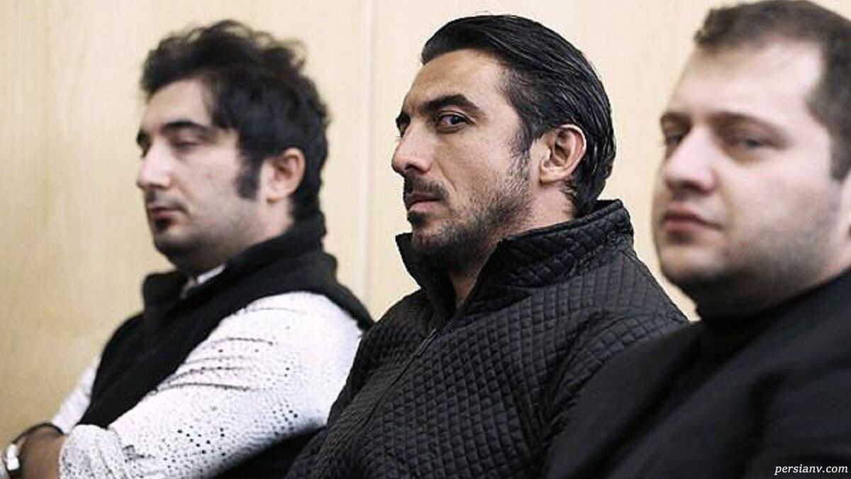 خبرورزشیگردی| فرهاد مجیدی زنگ زد و گفت سرمربی را اخراج کنید/ منتظری از استقلال آپارتمان گرفت/ نمیدانم چرا بازیکنان جرأت ندارند و همسرانشان صحبت میکنند!