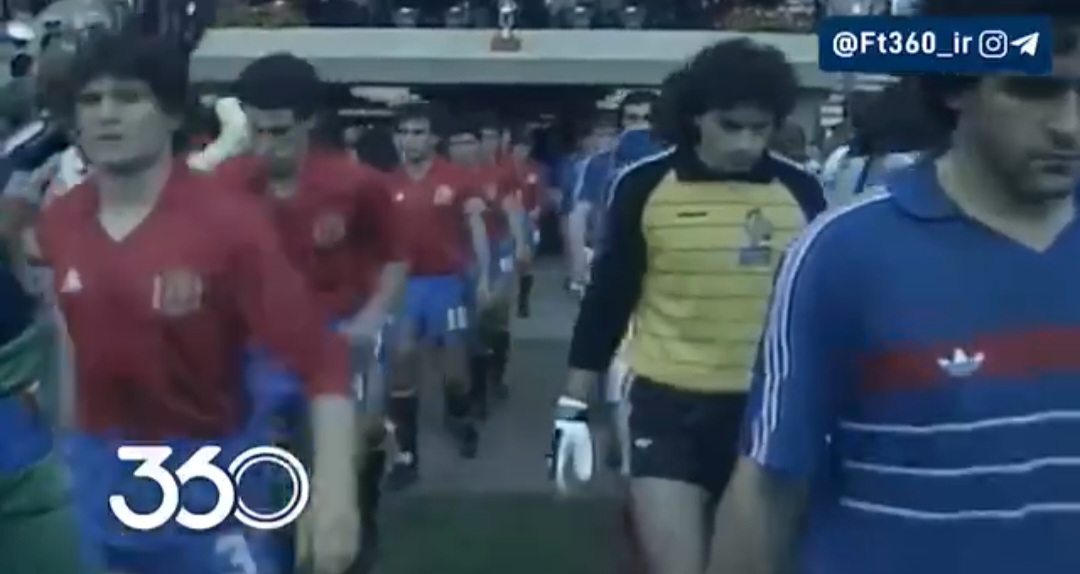 🎞 اولین قهرمانی خروسهای میزبان در یورو با عبور از اسپانیا 🔹 میشل پلاتینی در بهترین عملکرد ملیاش در همه بازیهای یورو ۱۹۸۴ گل زد و در فینال هم گل برتری فرانسه را مقابل اسپانیا زد. 🔹 اسپانیا هم با هدا