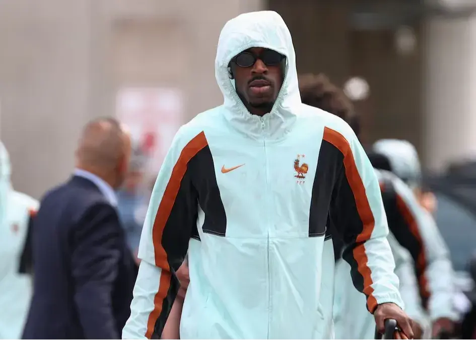 2480883