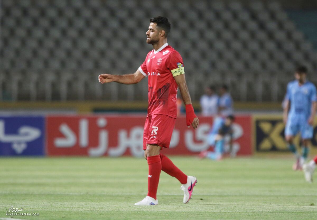 چرا ماندن پورعلیگنجی به نفع پرسپولیس است؟