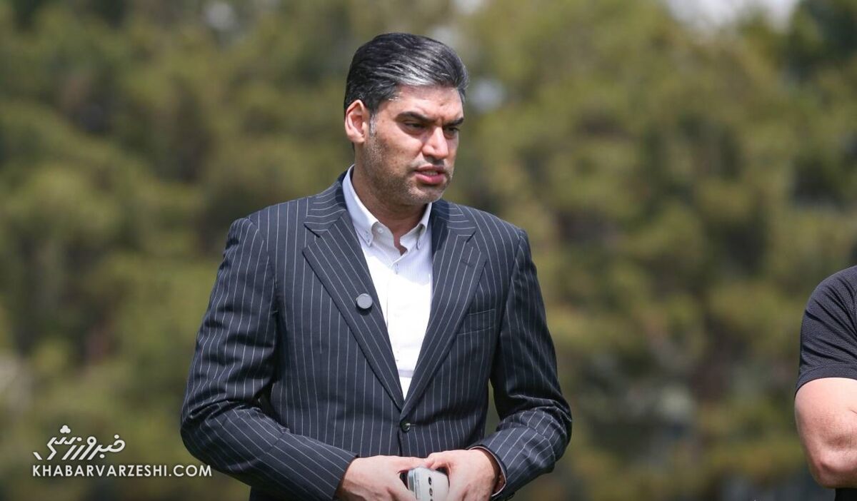 عالیشاه و پورعلیگنجی نمیخواهند از پرسپولیس بروند؟/ قرارداد اوسمار تمام شده و اسکوچیچ گزینه ماست/ بازیکنان مدعی تیمی که ۳ جلسه تمرین کرده را نمیتوانند ببرند