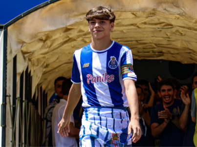 Tiago Portugal (15 years old) - FC Porto - Top scorer in the youth championship. Last year, he scored 36 goals... in 36 games - Photo: FC Porto