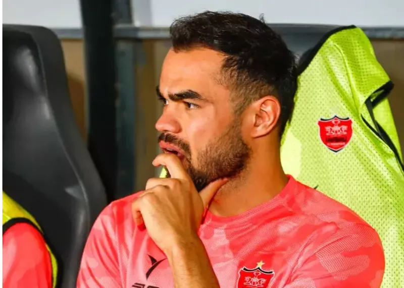 بحران اوستون اورونوف در پرسپولیس!
