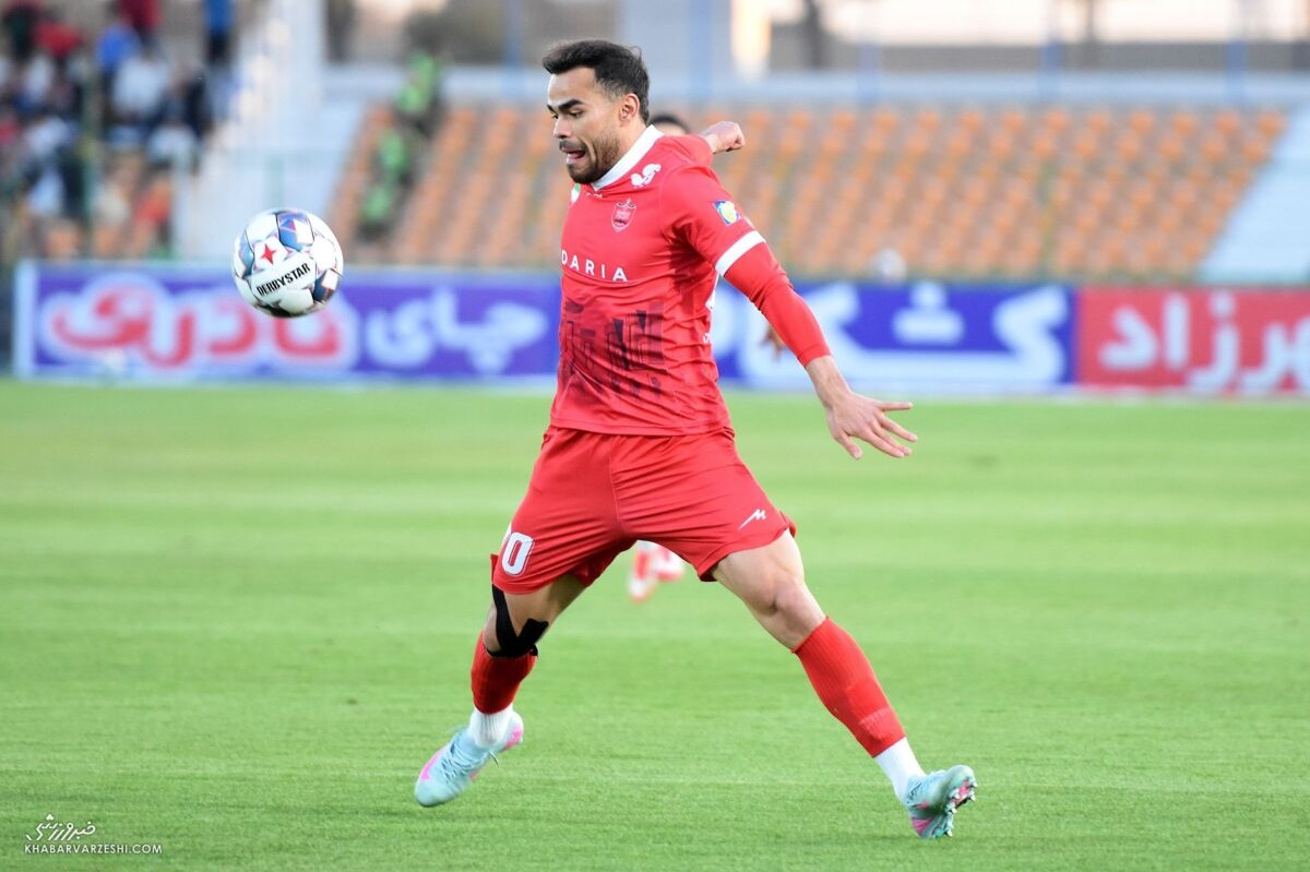 نظر پرسپولیسی‌ها در مورد اورونوف عوض شد