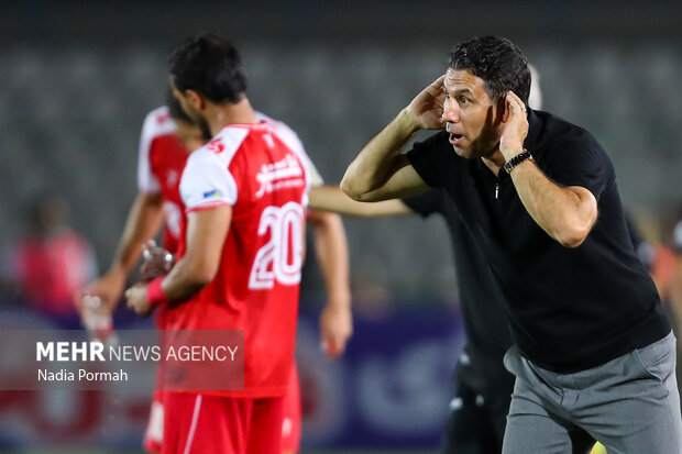 دوئل مدعیان قهرمانی در سکوت تبریز/پرسپولیس به زمین سخت رسید