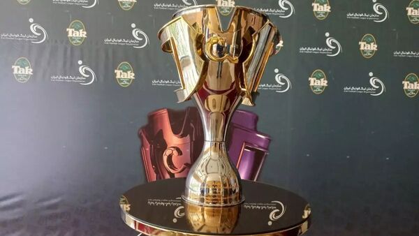 برنامه کامل لیگ برتر فوتبال/ تقابل زودهنگام پرسپولیس و استقلال/ تاریخ شروع و تعطیلی یکماهه بازی‌ها