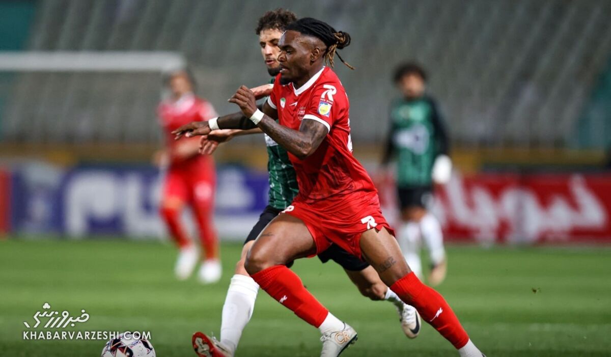 فولاد دنبال مهاجم پرسپولیس و مدافع تراکتور