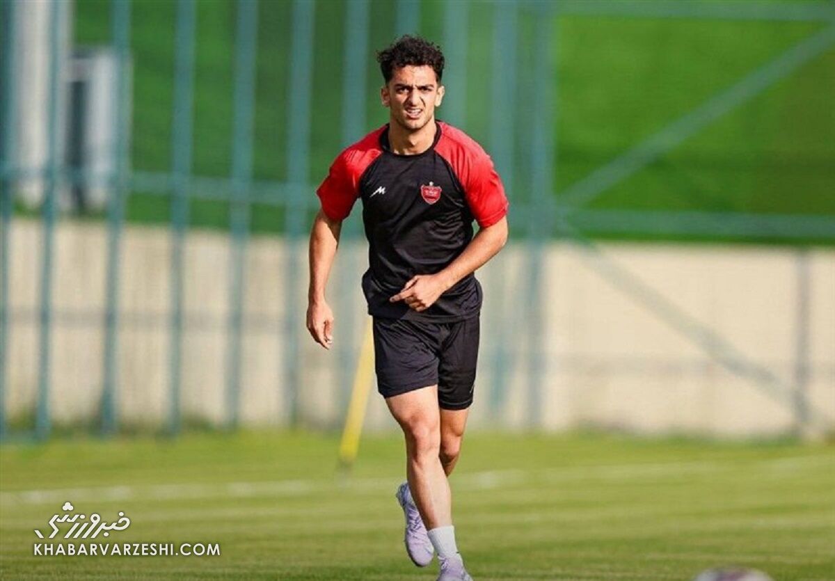 پرسپولیس به گل‌گهر بازیکن قرض داد