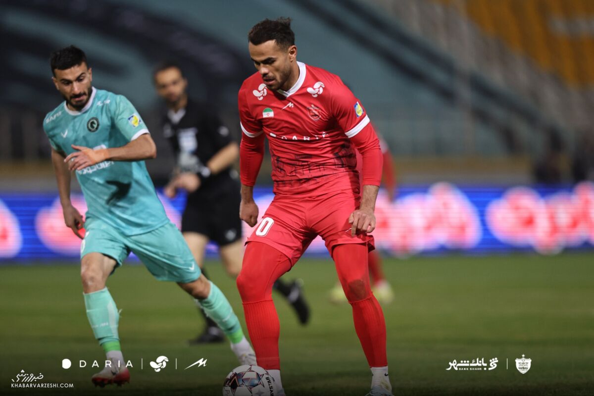 نگرانی پرسپولیس درباره اورونوف