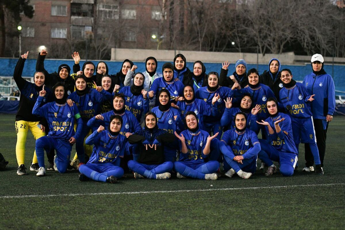 سرمربی سابق تیم ملی هدایت زنان استقلال را بر عهده میگیرد