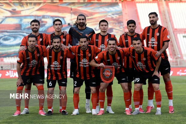هفته سوم لیگ بیست و ششم؛ تساوی یک نیمهای در بازی سرد «پرادعاها»/ روح را از فوتبال گرفتند!