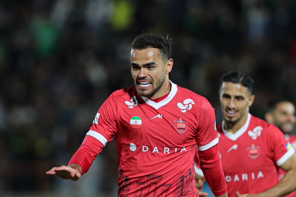 پیشنهاد 3.5 میلیون دلاری الشمال به پرسپولیس؛ اورونوف در راه قطر!