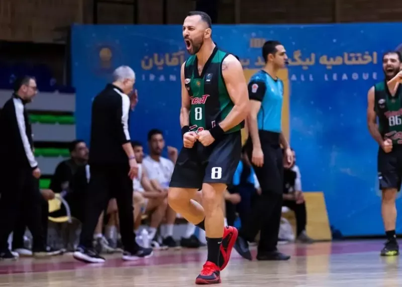 2+2 خرید زاگرس جنوبی برای ورود به جمع مدعیان