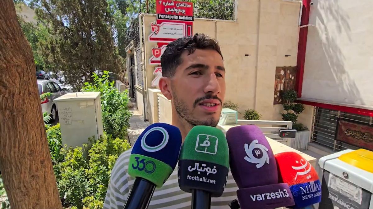 سهیل صحرایی: طبق توافق دو باشگاه پرسپولیس و گل گهر، قرار شد راهی گل گهر شوم