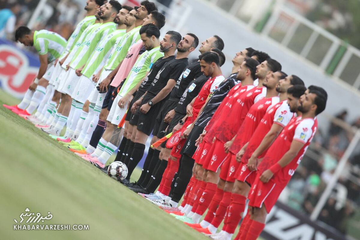 پرسپولیس ۰ - خیبر ۰/ صدرنشینی سرخ‌ها با یک امتیاز شیرین