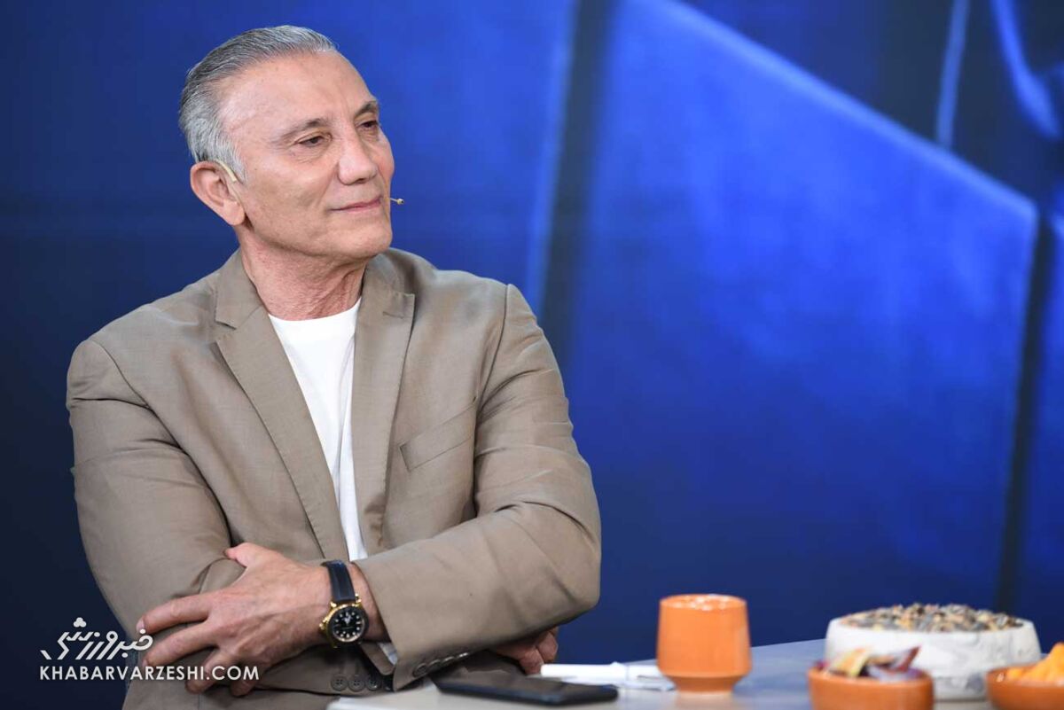 مدیران پرسپولیس باید پاسخگوی انتخاب تارتار باشند/ بعید میدانم باقری در جمع پرسپولیسیها بماند/ آقایان! بعداً جلوی دوربین نگویید اشتباه کردیم
