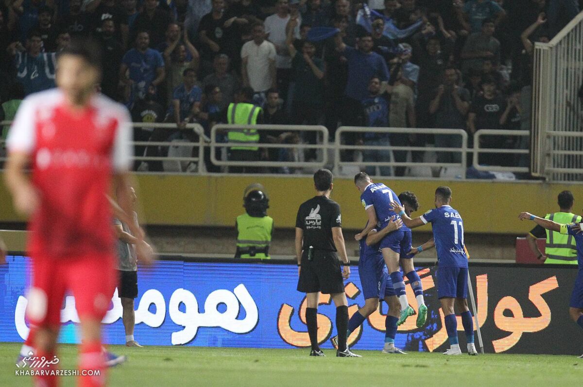 شادی گل یاسر آسانی در دیدار استقلال و پرسپولیس