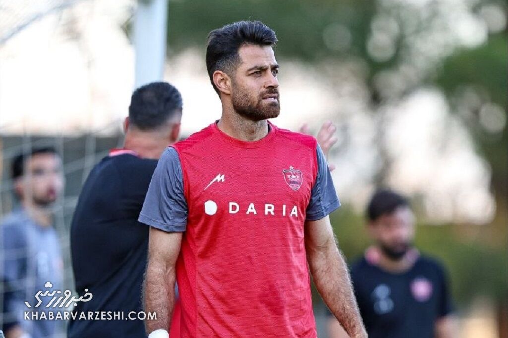 مدافع پرسپولیس از ناحیه انگشت مصدوم شد