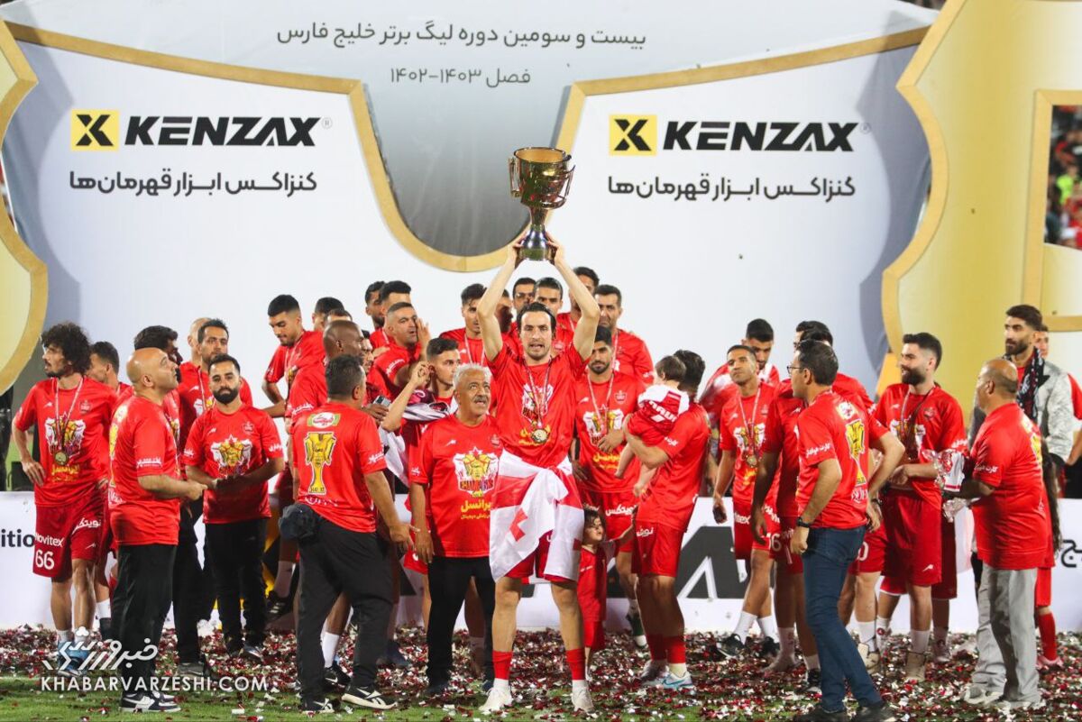 گیورگی گولسیانی در جشن قهرمانی پرسپولیس در لیگ برتر ایران