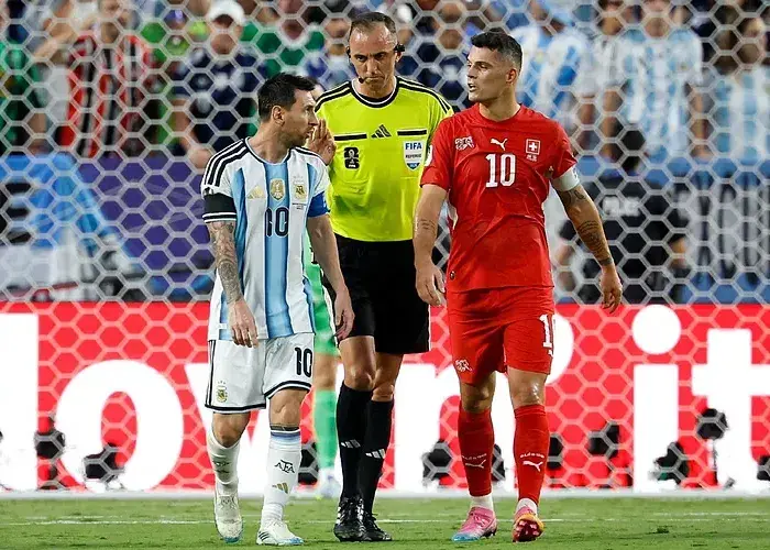 جنگ برزیلیها با آرژانتین: به لطف داور بالا آمدید!