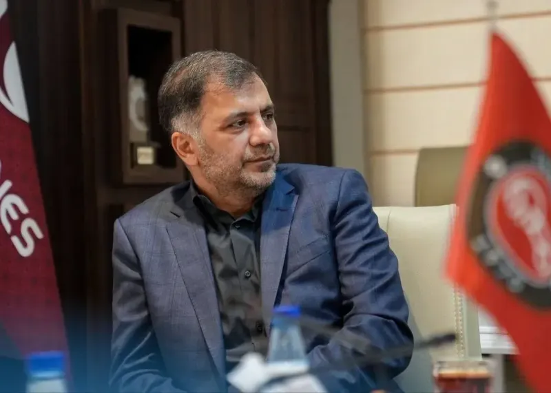 کریمی: تاجرنیا به جای حاشیه، مشکلات استقلال را حل کند