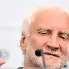کلوپ، فولر را دوست دارد: ابقای رئیس مانشافت