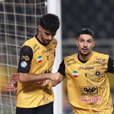 سپاهان ۶ - فجرسپاسی ۱/ سپاهان شیرازیها را نابود کرد و به پرسپولیس رسید