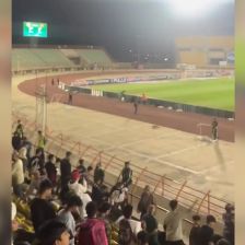 شعار حیا کن رها کن هواداران شمس آذر خطاب به وحید رضایی بعد از شکست برابر گل گهر