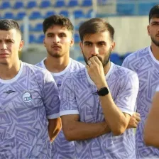 بازیکن مصدوم استقلال در محل تمرین حاضر شد