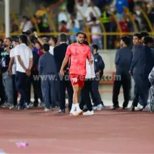 مشهورترین تماشاگر خارجی برتری پرسپولیس! (عکس)