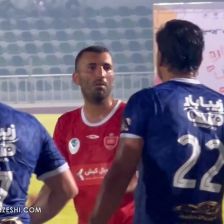 درگیری ستارههای سابق استقلال و پرسپولیس قبل از دربی/ علی نیکبخت: حق نداری! - محسن مسلمان: کی گفته؟ +ویدیو