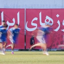 ۶ بازیکن روی نیمکت ماندند؛ ابهام درمورد حضور دو بازیکن تیم ملی؛ «دنیس» چرا آمد و چرا بازی نکرد؟