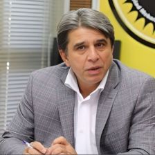 اعتراف مدیرعامل سپاهان: طاهری اول پرسپولیس را میخواست؛ بعد به تیم ما آمد