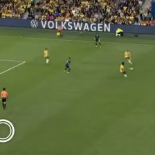 از روی نقطه پنالتی 🔸 استرالیا ۲-[۲] برزیل 🔸 ⚽️ رافینیا 🔴 دقیقه ۴۵