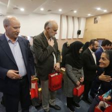 مهر در گزارشی بررسی کرد؛ دوگانگی در تصمیم فدراسیون فوتبال؛مربیان ملی همچنان روی نیمکت باشگاهها