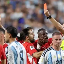 دفاع فیفا از اخراج جنجالی امبولو: عدالت برقرار شد