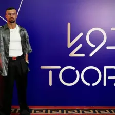 برنده جایزه توپا لژیونر شد!