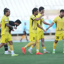 جشنواره گل فجریها با هتتریک شریفی!