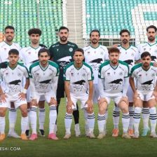 ذوب آهن پای برج میلاد در انتظار پرسپولیس +عکس