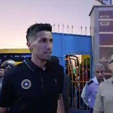 ورود بازیکنان صنعت نفت آبادان و سپاهان به ورزشگاه