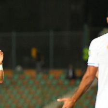 مهرداد هم به دنبال درخشش مقابل استقلال؛ رامین تنها نیست!
