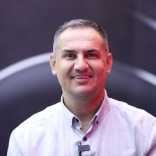 خبرورزشی‌گردی| فرهاد مجیدی کاری کرد تا من و پیروز قربانی از استقلال برویم/ از نیمکت‌نشینی‌ام واهمه داشتند/ این‌آقا رابطه من و قلعه‌نویی را خراب کرد