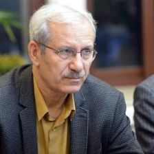 او غیرقانونی نیست، جدول را به‌هم نزنید؛/ دفاعیه نصیرزاده از بازیکن جنجالی چادرملو