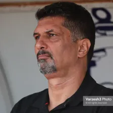 رقص و شادی مرد اخموی فوتبال ایران (عکس)